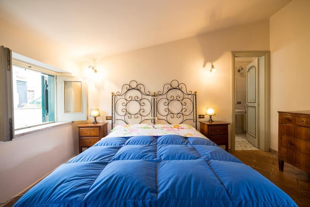 Villa Carla, A Charming In The Center Of *