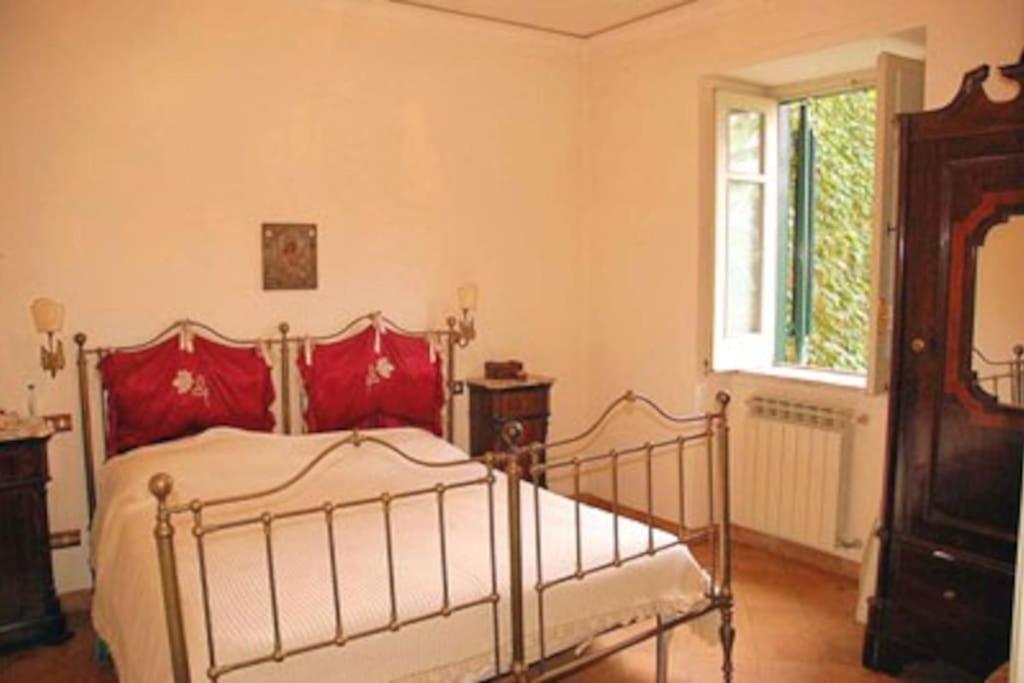 Carla, A Charming In The Center Of Villa